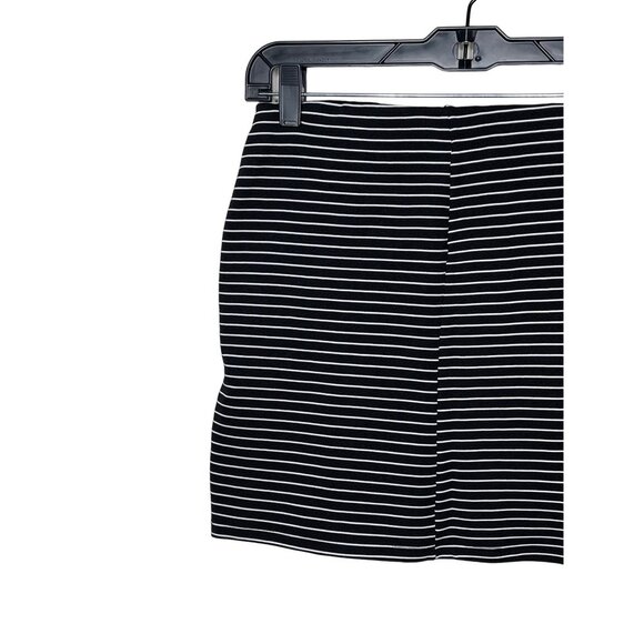 Zara Skirt Womens Small Mini Stretch Ruffles Pull On Striped Black White Casual - Picture 8 of 11